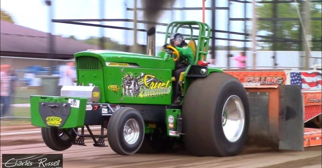 Green Tractor Pull